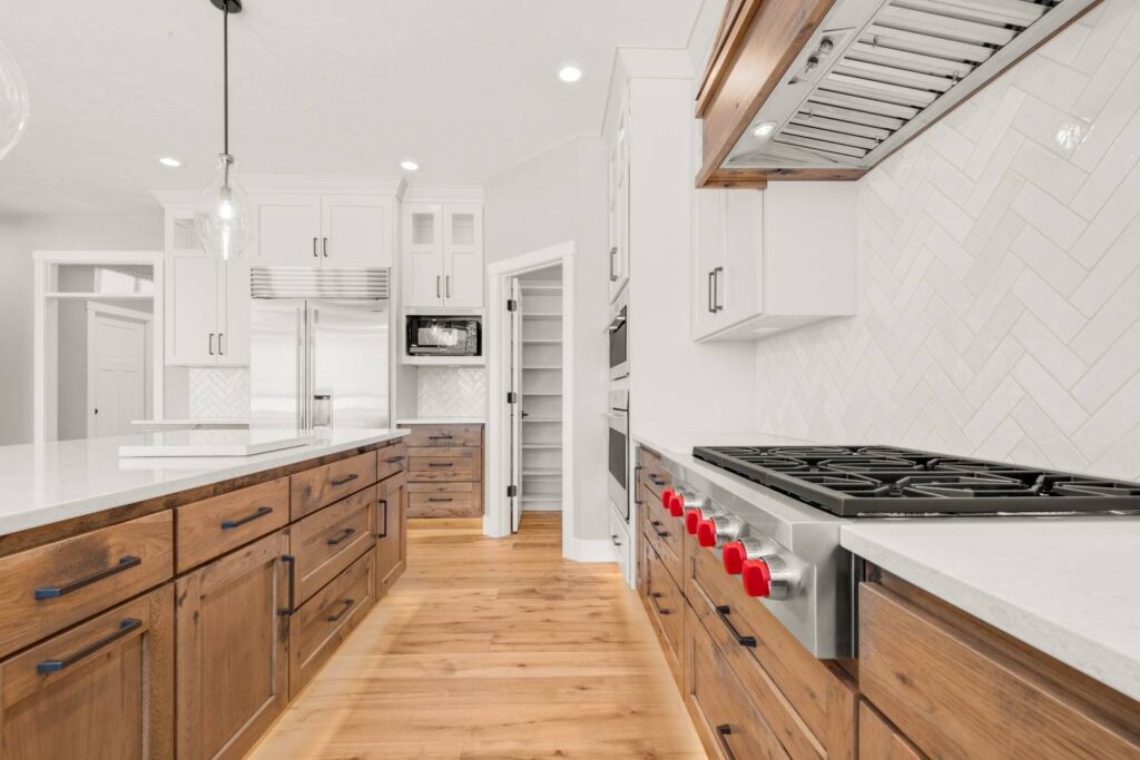 white-kitchen-design-idea