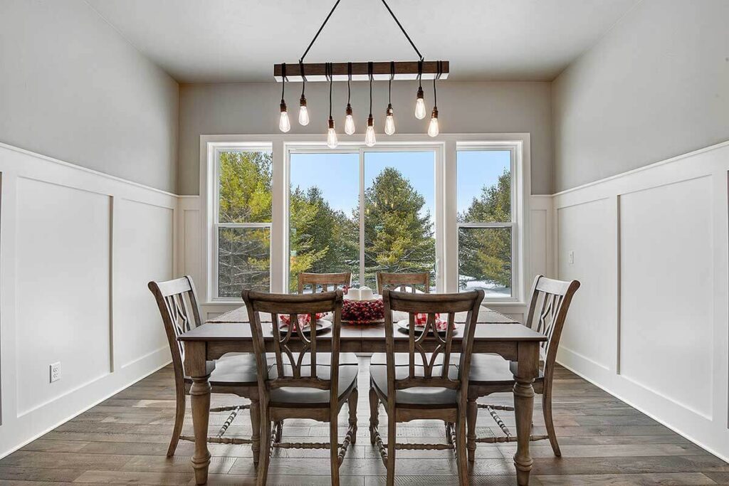 bright-dining-room-with-board-and-batten-wainscoting